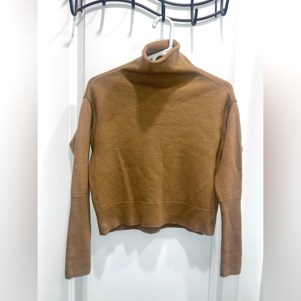 Wilfred women’s 100% merino wool sweater